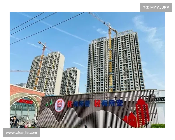 西安楼市集中维权潮涌动:开发商与购房者矛盾加剧,未来走势如何? 西安楼市集中维权潮涌动:开发商与购房者矛盾加剧,未来走势如何?